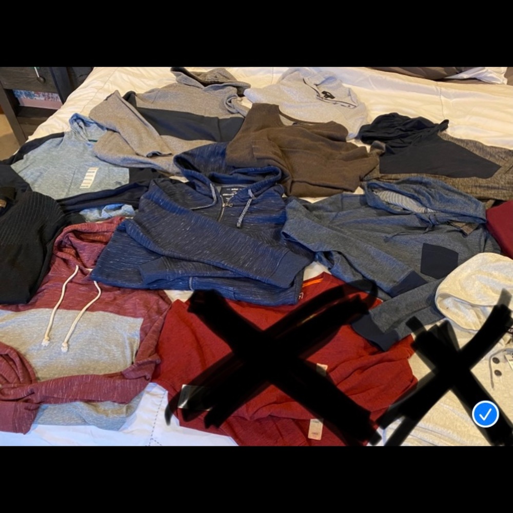 Mens hoodie/sweater bundle! Large
